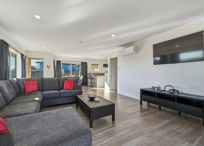 別荘 25a Hideaway - 3 Bed 2 Bath With Deck & Bbq ロトルア